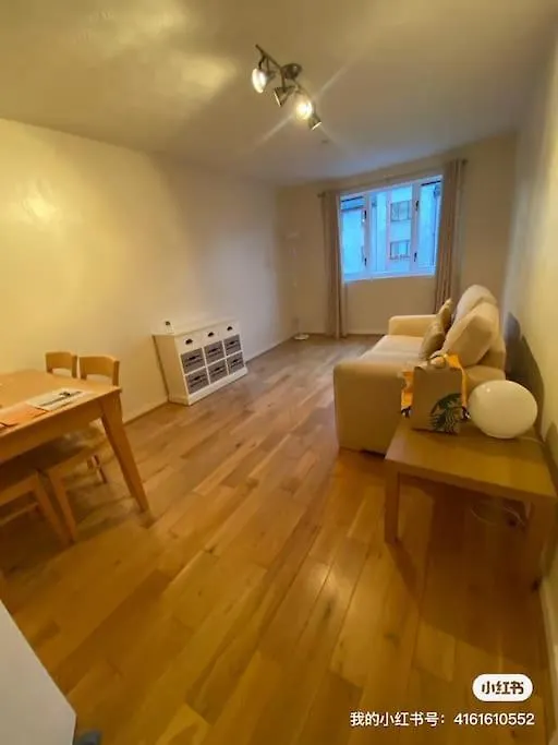 Quiet Central Apartment For Upto 4 People contacts